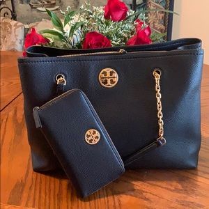 Tory Burch tote and wallet 🔥